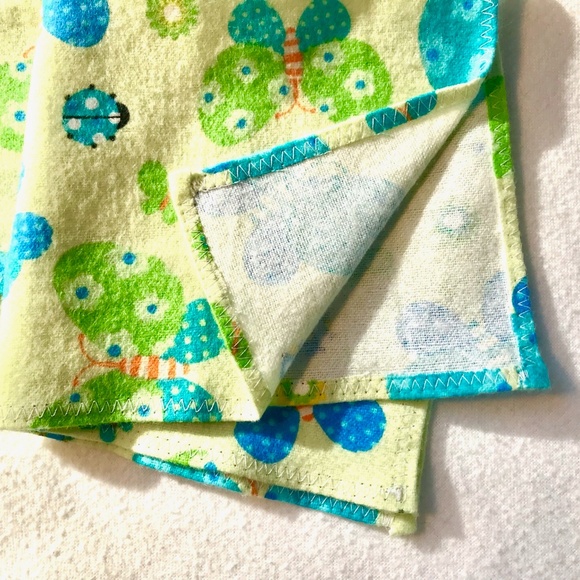 FLANNEL GIFT SET, Pure Cotton Flannel Burp Cloth and Reusable Wipes - Picture 3 of 5